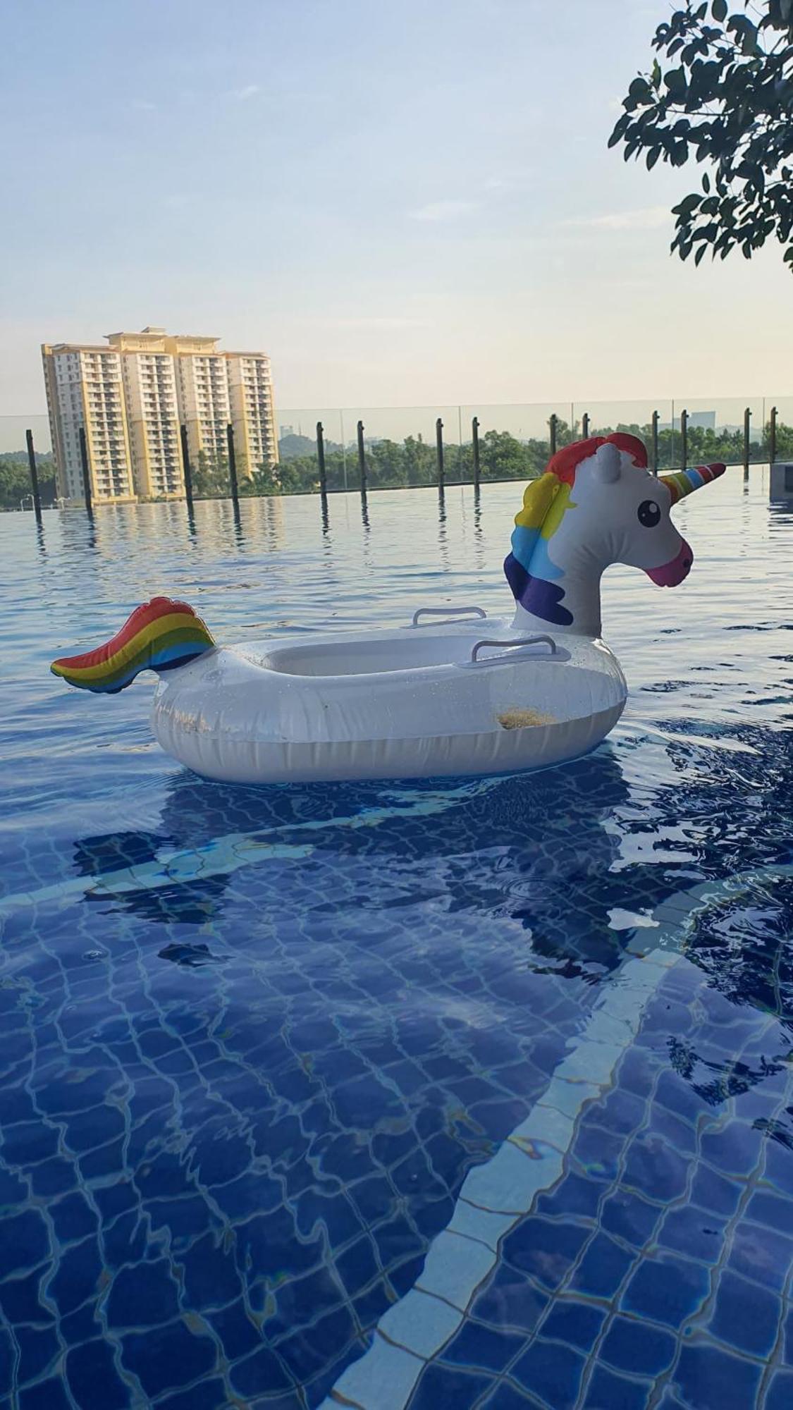 Kami Tami Japandi Poolview * Putrajaya