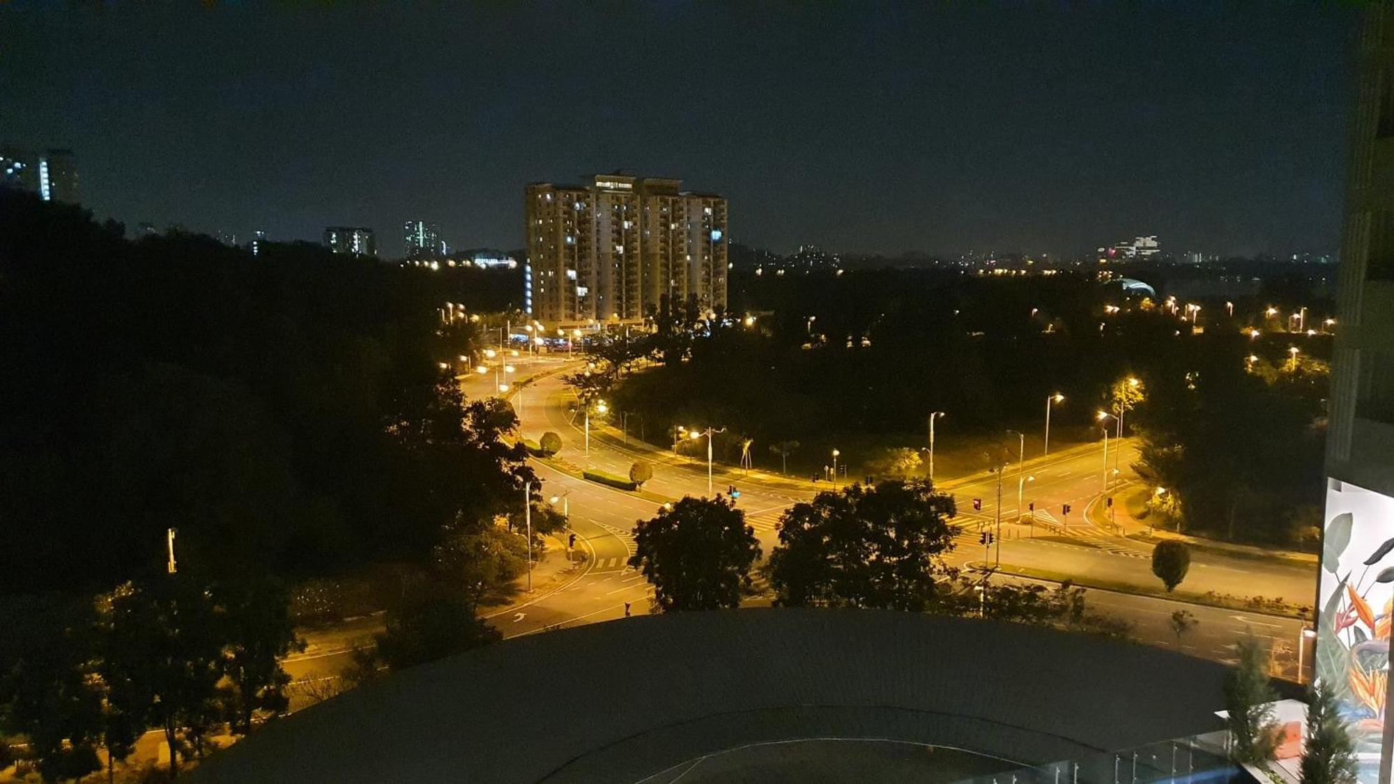 Kami Tami Japandi Poolview Apartment Putrajaya